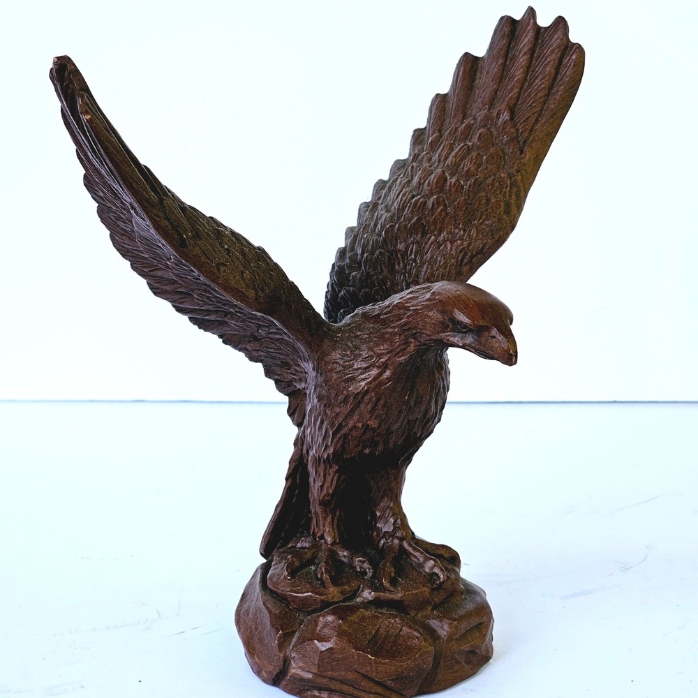 Vintage Red Mill Mfg Bald Eagle Figurine Handcrafted USA Rustic Lodge Decor 8"‎